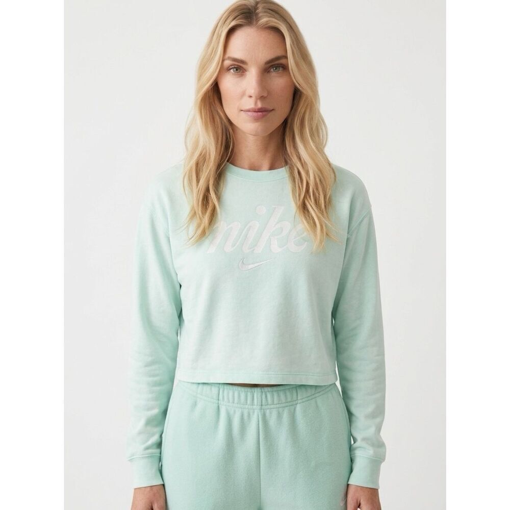 NIKE | Light Turquoise & White Tie Dye Crop Crewneck Sweatshirt Women’s Size 1X